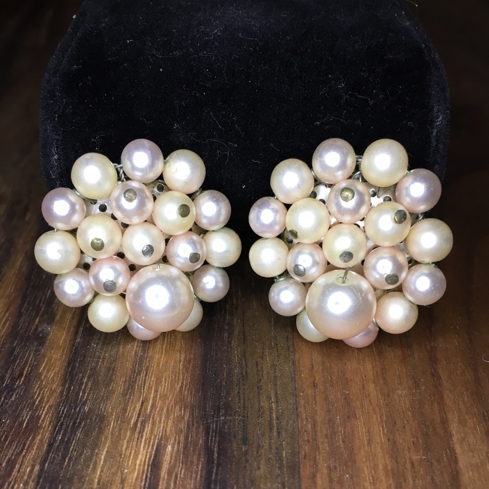 Vintage Pearl Cluster Round Clip On Earrings - Picture 6 of 6